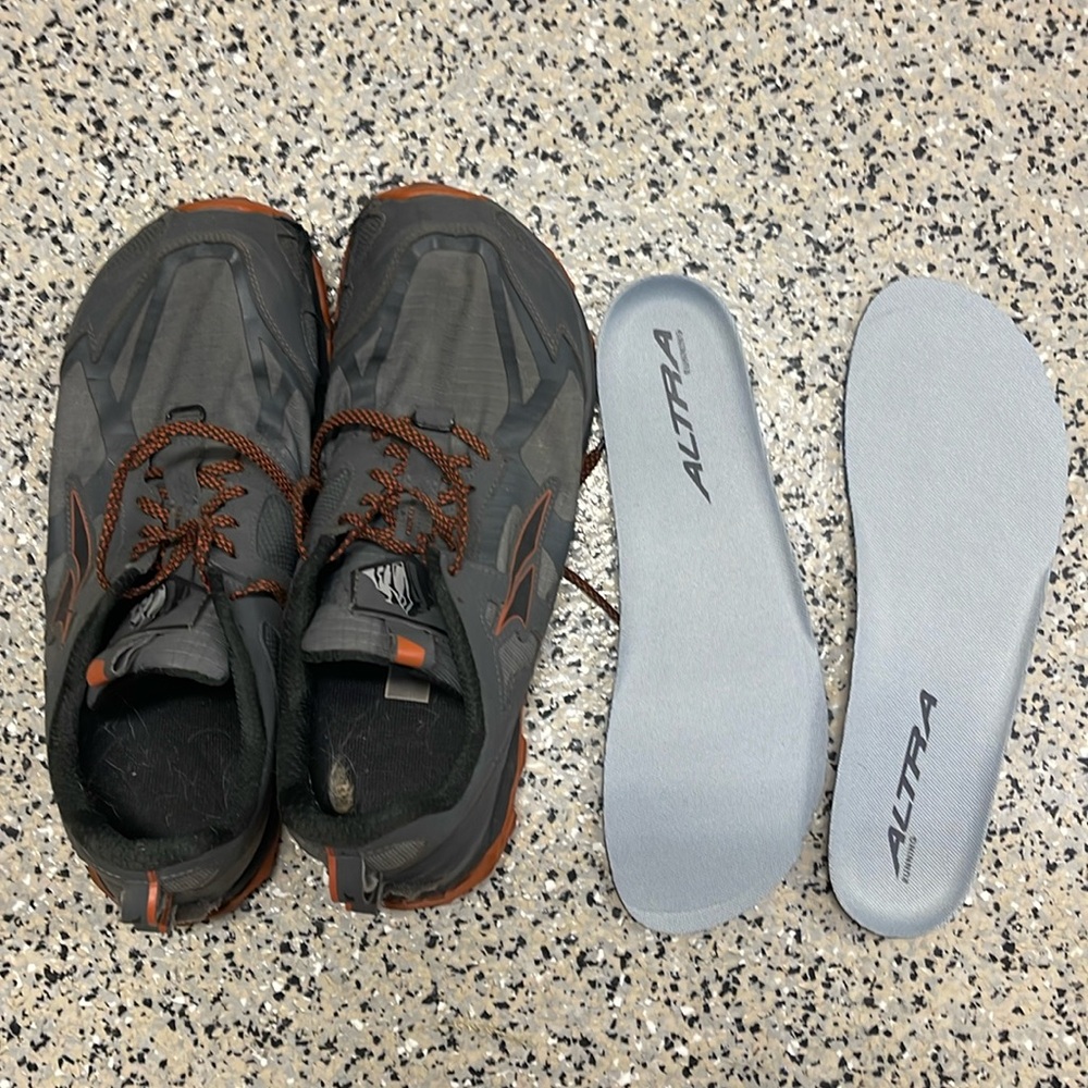 Altra men trail running shoes size 12 with brand new insoles